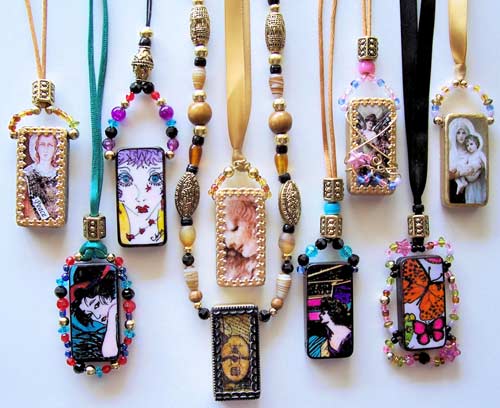 Domino Necklaces, Bookmarks and More with Carol Murphy
